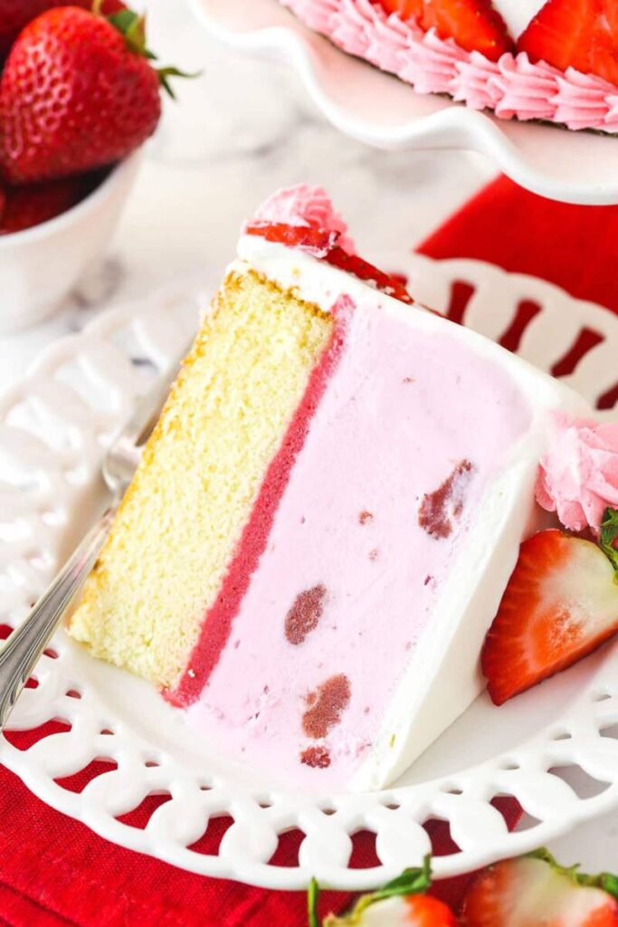  Strawberry Ice Cream Cake